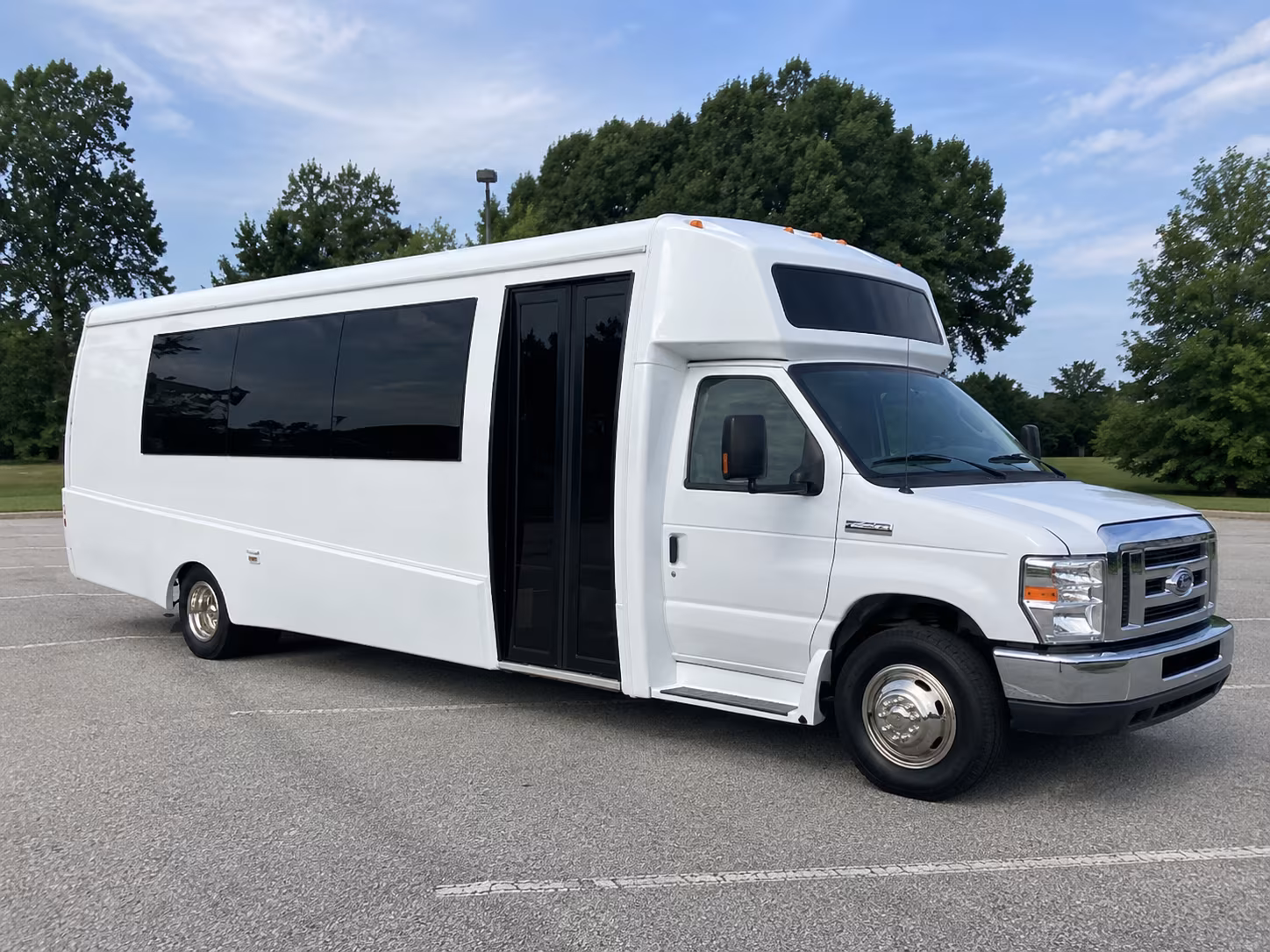 buena park 18 passenger party bus