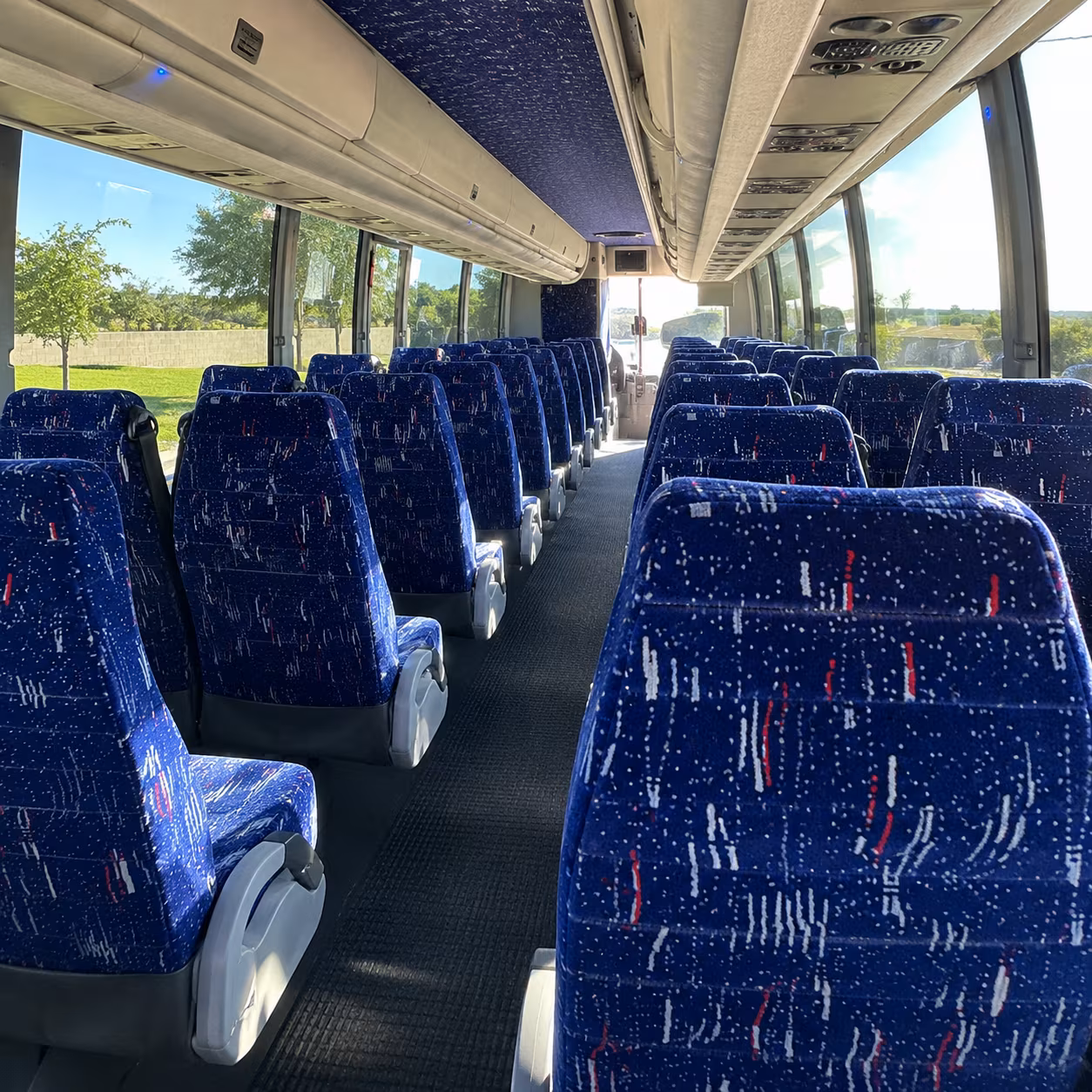 charter bus rentals for trade shows and industry events in orange county