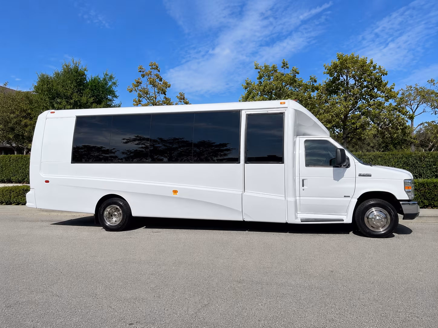 crypto com arena and downtown la concert buses from buena park