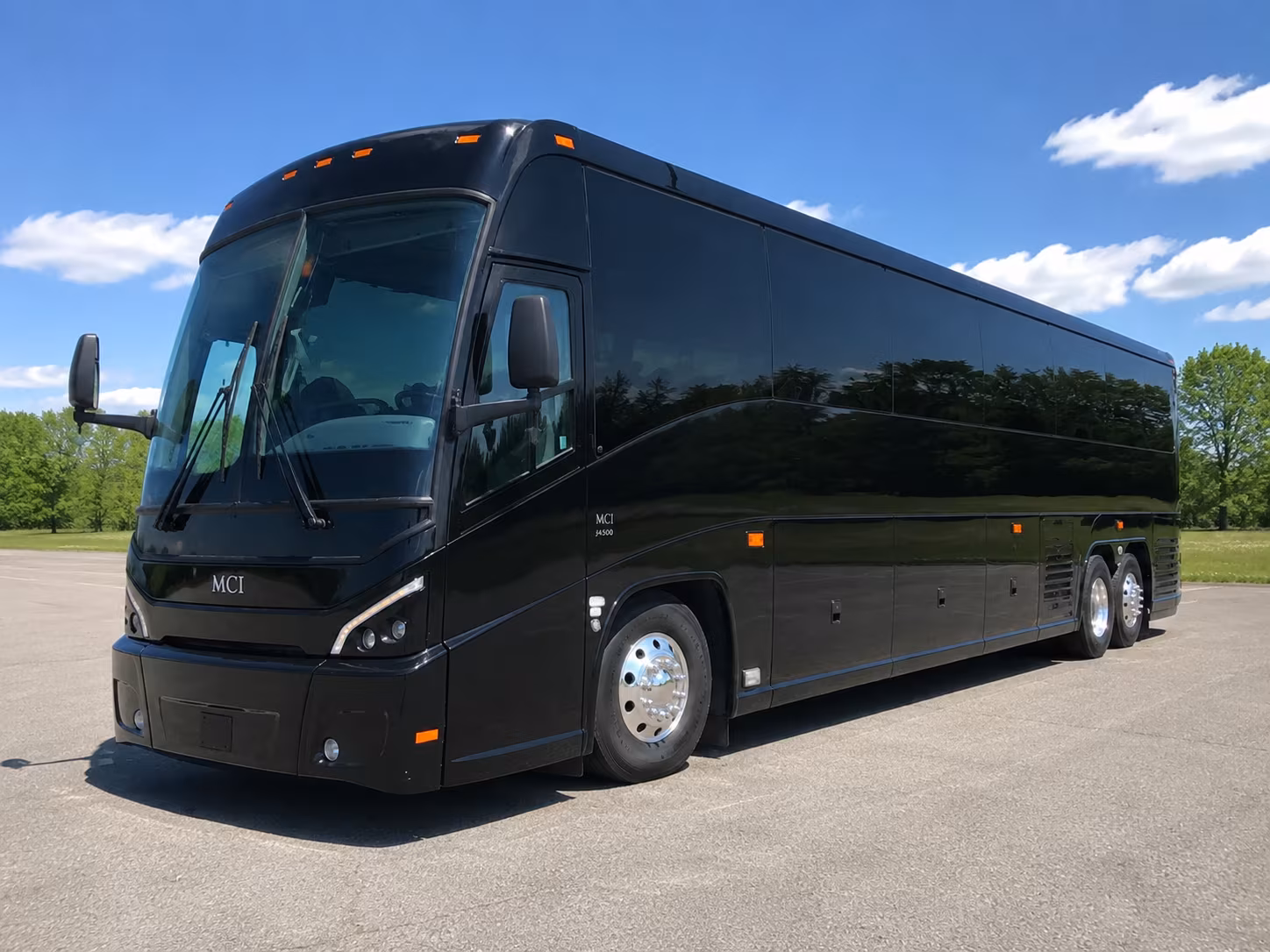 military base shuttle buses serving joint forces training base los alamitos