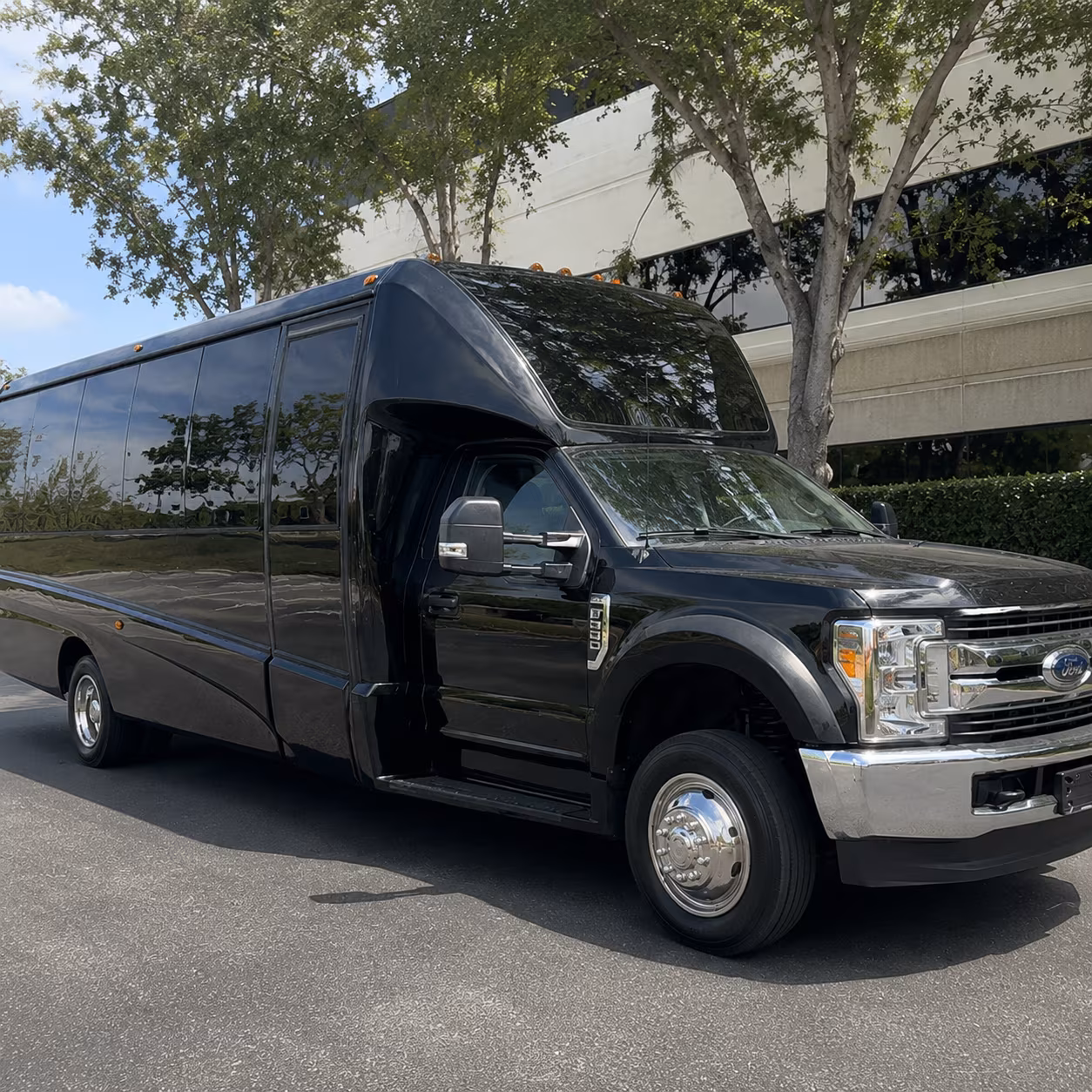 party buses for temecula wine country tours from buena park